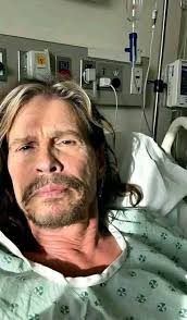 BE CV BK.2025-R-D BE CV BK.2025-R-T I left my bike the pavement! at in