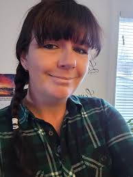 25 individuals who've never worked 9-to-5 share their careers