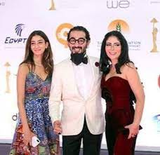 ژنرال نبی عظیمی، در تحولات سیاسی این کشور در زمان دولت‌های چپ گرا و همچنین زمان مجاهدین نقش بارزی داشت. Ù…Ù†Ù‰ Ø²ÙƒÙŠ Ø¹Ù† ØªÙƒØ±ÙŠÙ…Ù‡Ø§ Ø¨Ù…Ù‡Ø±Ø¬Ø§Ù† Ø§Ù„Ù‚Ø§Ù‡Ø±Ø© Ø§Ù„Ø³ÙŠÙ†Ù…Ø§Ø¦ÙŠ Ø´Ø±Ù Ù„ÙŠØ§