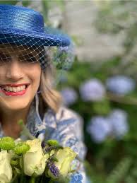 Kudos to whoever brought the pink confetti to the courthouse outside!!!  Good job! 🤟