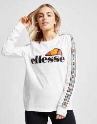 Tee shirt à manches longues chic. Ellesse T Shirt A Manches Longues Boyfriend Femme Only At Jd Blanc Blanc From Jd Sports On 21 Buttons