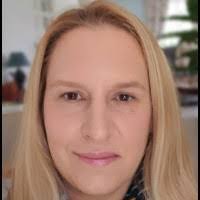 Emma Salim's Instagram, Twitter & Facebook