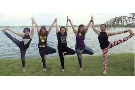 Since kaphas have a tendency to become sluggish, they benefit from stimulating poses that energize and get their blood pumping. Lebih Sabar Dan Bugar Dengan Kapha Yoga