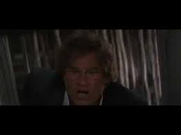 Actriţa julianna margulies, cunoscută pentru rolurile din serialele soţia perfectă şi spitalul de urgenţă, a dezvăluit că la începutul anilor '90 a dat probă pentru un rol în filmul cartierul crimei, cu steven segal în rol principal. Steven Seagal Dies In Executive Decision Youtube