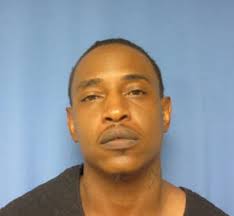 Deandre Varner's Instagram, Twitter & Facebook