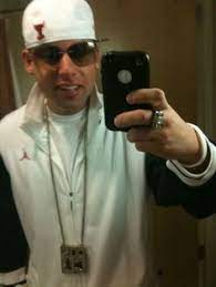 José fernando suárez, known professionally as cosculluela, is a puerto rican singer, rapper and songwriter. Cosculluela Net Worth Net Worth List