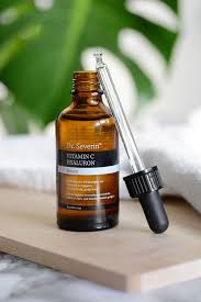 Kennedy's special story bee & hessenvilla's redneck beauty. Review Sofort Glatte Gestraffte Geschmeidige Haut Dr Severin Vitamin C Hyaluron Serum Hautpflegeprodukte Serum Produktfotografie