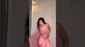Vedhika Hot : Actress Vedhika Kumar Latest Tamil Sexy Videos - Telugu Movie  Updates