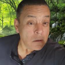 Anyone lose power over here behind the high school?