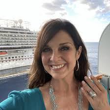 Caroline Irvin's Instagram, Twitter & Facebook