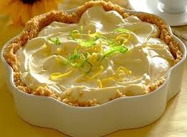 La Tarte Au Citron 10 Minutes Sans Cuisson Est Une Tarte Composee D Une Base De Biscuits Secs Et De Beurre Garnie En 2020 Tarte Au Citron Recette Facile Recette Citron