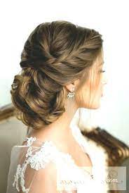 5 Neue Brautfrisuren Die Sie Sofort Fixieren Mochten Frisur Hochgesteckt Brautfrisur Hochsteckfrisur
