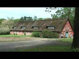 Das haus im schluh, hinten das wohnhaus, rechts die handweberei. Haus Im Schluh Worpswede Destimap Destinations On Map