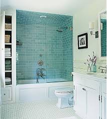 Aqua Subway Tile All The Way Up The Angled Ceiling Badevaerelse Lille Lille Badevaerelse Badevaerelsesrenovering