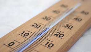 La temperatura corporal normal cambia según la persona, la edad, las actividades y el momento del día. Domingo Marcado Por Descida Da Temperatura Clima Correio Da Manha