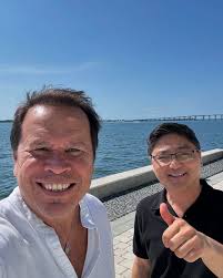 Gran encuentro con Johnny Kadena recien graduado de CLC conversando grandes  posibilidades para Perú y el Mundo. Maravillosa conversación.