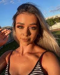 Keely Malone's Instagram, Twitter & Facebook