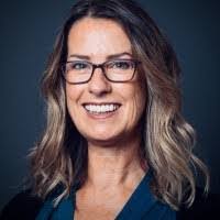 Stephanie Eggers's Instagram, Twitter & Facebook