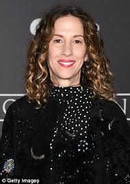 Alison bell offers therapy for families, including children, adolescents, adults & couples counselling surrey, bc. Hunger Games And Star Wars Producer Dies From Lung Cancer Daily Mail Online