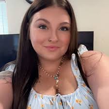 Mariah curry (@mariah_karen98)