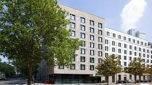 If you're driving, we have convenient underground parking. Holiday Inn Frankfurt Alte Oper Frankfurt Germany Hotels First Class Hotels In Frankfurt Gds Reservation Codes Travelage West