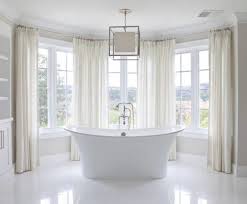 Shirred, balloon or butterfly shades are pretty without overwhelming the decor. 18 Inspirational Ideas For Choosing Properly Bathroom Window Curtains