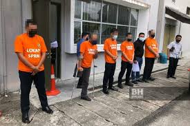 Jadual laluan anda ke jabatan pengangkutan jalan (jpj) di petaling jaya berkemungkinan terjejas. Seleweng Rm3 1 Juta 7 Kakitangan Jpj Johor Direman Tujuh Hari