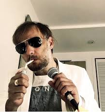 💥 Entre deux concert D'ALINE un petit DONALD PIERRE c'est toujours un  plaisir ! Alors rendez vous le 22 mars, vendredi donc, au CAFÉ DE PARIS ou  j'ai été invité à chanter