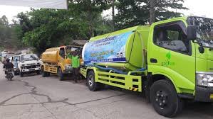 Java fiberglass melayani kebutuhan tangki air frp untuk penyediaan air bersih, air untuk pemadam kebakaran, penampungan air untuk hotel, apartment. 3 Kampung Di Bekasi Kekeringan Polisi Kirim 7 Truk Tangki Air