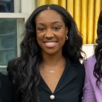 1400+ "Adéle" profiles