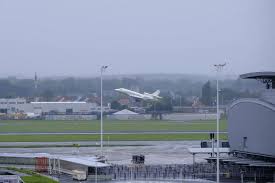 May 23, 2021 · un avion de ligne opérant la liaison entre athènes (grèce) et vilnius (lituanie) a été intercepté dimanche et dérouté par la biélorussie vers minsk. Zegccosrwgilgm