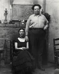 Español Biografia De Frida Kahlo Corta Pin By Smithsonian On Hispanic Heritage Month Diego Rivera Frida And Diego Frida Kahlo