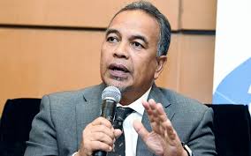 Mohd rashid, yang juga ahli parlimen batu pahat itu, berkata, parlimen malaysia ada menerima cadangan lima ahli parlimen pembangkang untuk mengadakan sidang parlimen mengikut jadual asal yang sepatutnya hari ini (8 mac), namun mereka dinasihati agar mengutamakan proklamasi darurat. Segerakan Sidang Parlimen Secara Kendiri Gesa Pejuang Free Malaysia Today Fmt