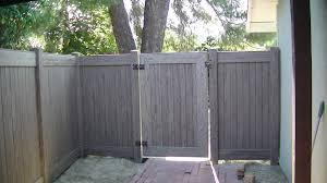 Advantages Of Vinyl Fencing Over Other Materials Potter Fence Co Santa Clarita 661 254 3208