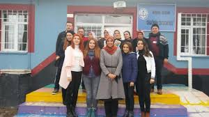 Ak Parti Kadin Kollarindan Koy Okullarina Kirtasiye Yardimi Yapildi