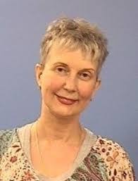 Kelly Linley's Instagram, Twitter & Facebook