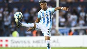 Matías zaracho's is an incredibly sharp passer for both club and country. La Preocupacion De Racing Por El Futuro De Matias Zaracho 90min
