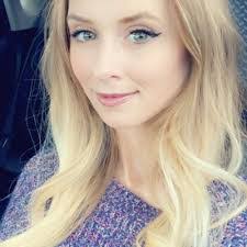 Kelli Lacy's Instagram, Twitter & Facebook