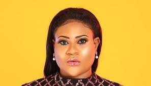 Nollywood actress, nkechi blessing has reacted to the viral video of bbnaija nina on a a few days after, the mother of one shared a video of herself being rolled out on a wheel chair after the surgery. How Actress Nkechi Blessing S Mother Fainted Because Of Her Septin911