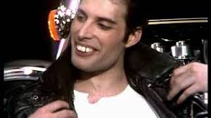 Queen crazy little thing called love. Crazy Little Thing Called Love Von Queen Laut De Song