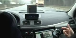 Des caméras qui filment la scène et des radars qui scannent la plaque d'immatriculation. Radars La Riposte Des Internautes