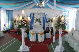 Bagi kamu yang menyukai warna nude, bisa kamu jadikan konsep untuk dekor pelaminan. Griya Primera Dekorasi Tenda Dan Pelaminan Di Rumah Primera Wedding Wedding Decoration