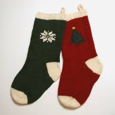 New personalized knit stocking pattern. Learn To Knit A Christmas Stocking V E R Y P I N K C O M Knitting Patterns And Video Tutorials
