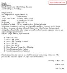 Selain nama dan kemampuan ekspert, anda juga perlu menulis informasi kontak. Contoh Surat Lamaran Kerja Di Rumah Makan Ayam Geprek Bagi Contoh Surat