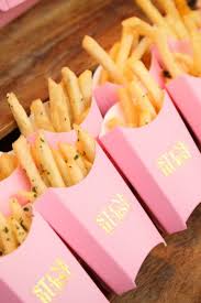 Happy Fry Day We Re Loving These Blush Catering Boxes Because Everything Is Better Branded Click Through For More Cre Event Food Catering Food Displays Food