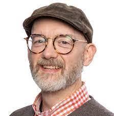 Kirsty Dennett's Instagram, Twitter & Facebook