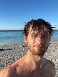 I'm from Japan and traveling around Europe this summer. Now I wanna stay in  Europe for 3 months. Is it possible to backpack for 3 months? Are there any  places in Europe