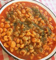 kimler sever sarimsakli kofteyi sarimsakli kofte 1 kilo koftelik bulgur 1 su bardagi irmik 2 yumurta 4 yemek kasigi un 1 yemek kasigi biber salca