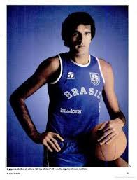 A NBA Brasil lamenta profundamente o falecimento de Marquinhos Abdalla, um  dos grandes nomes da história do basquete do Brasil e o primeiro brasileiro  a ser selecionado em um draft da NBA.
