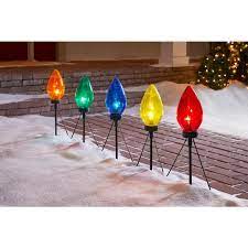 Christmas Sidewalk Lights The 9 Best Outdoor Christmas Lights Of 2021 According To Reviews Southern Living